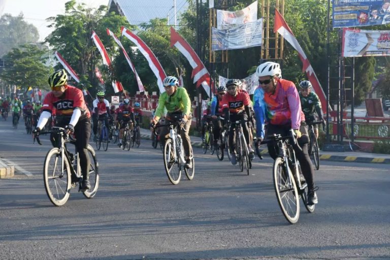 Gowes Merah Putih Korem 081/DSJ Semarakkan HUT Ke-77 Kemerdekaan RI Di Jawa Timur