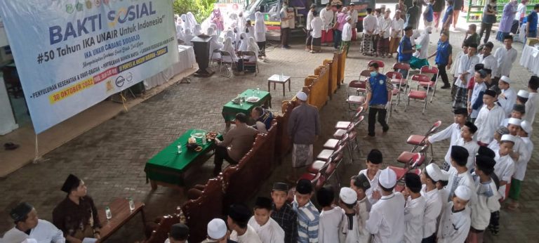 IKA Unair Sidoarjo Beri Pengobatan Gratis Ratusan Santri Ponpes Al-Khoziny