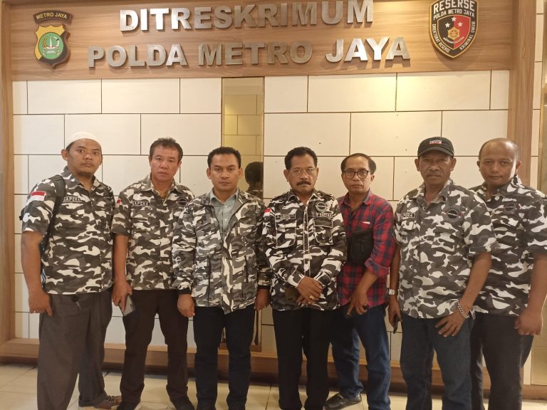 Hasto Dibilang Mirip DN Aidit, Bapera Desak Polisi Tangkap Andi Arief