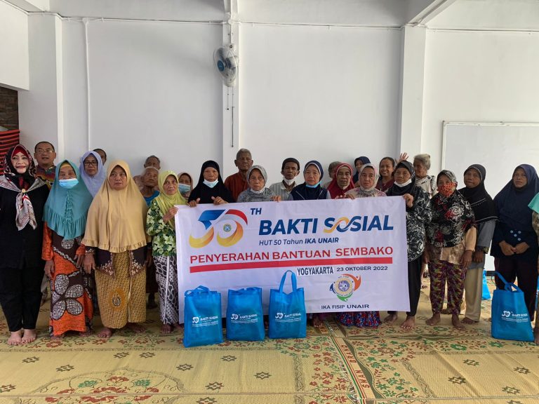 IKA FISIP Unair Jateng-DIY Gelar Baksos di Sleman