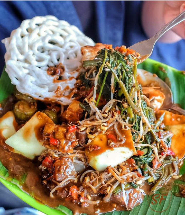 Rujak Cingur, Kuliner Khas Surabaya Yang Menggugah Selera