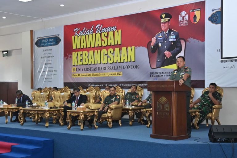 Isi Kuliah Umum di Unida Gontor, Pangdam V/Brawijaya Kenalkan Filosofi Tadulako