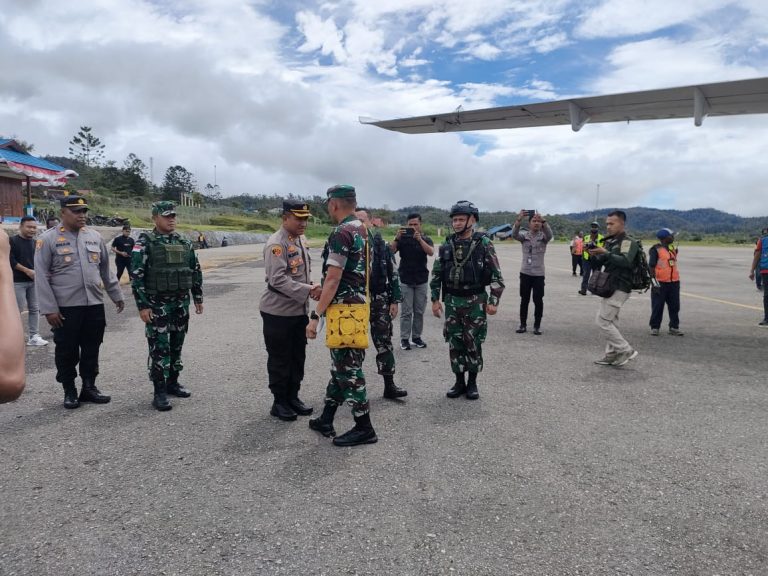 Pastikan Kian Kondusif, Danrem 172/PWY Tinjau Langsung Oksibil