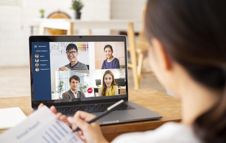 Generasi Milenial Lebih Nyaman Dengan WFH, Sosiolog: Interaksi Fisik Tetap Diperlukan!