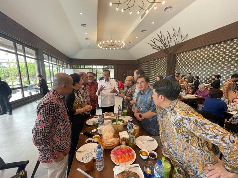 Jokowi Sebut Dunia Pers Tidak Sedang Baik-Baik Saja, Ada Apa?