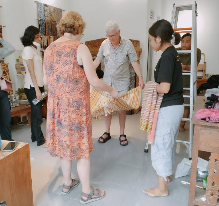 Toko Dewa Dewi Ramadaya, Cara Cegah Child Violation And Exploitation Melalui Ortu Berdaya