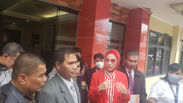 Kadernya  Diancam Mau Dibunuh, Lia Rungkat Laporkan Nikita Mirzani Ke Polisi