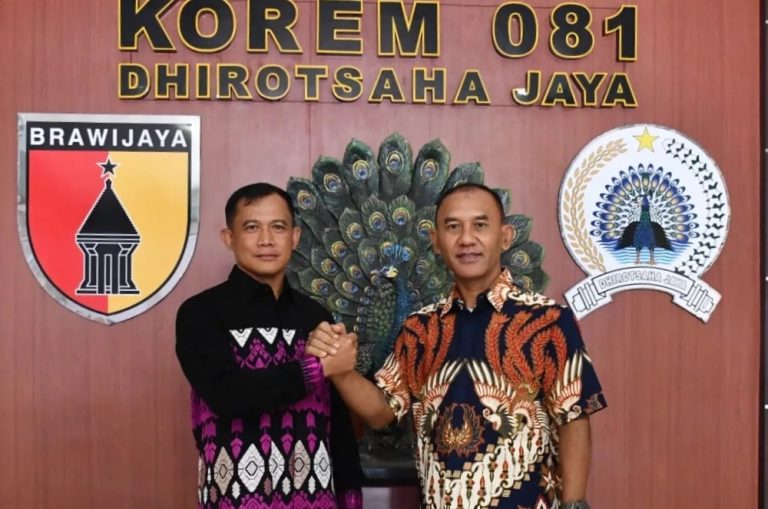 Hari Ini, Korem 081/DSJ Lepas  Sambut Pimpinan Dari Deni Rejeki Kepada Sugiyono