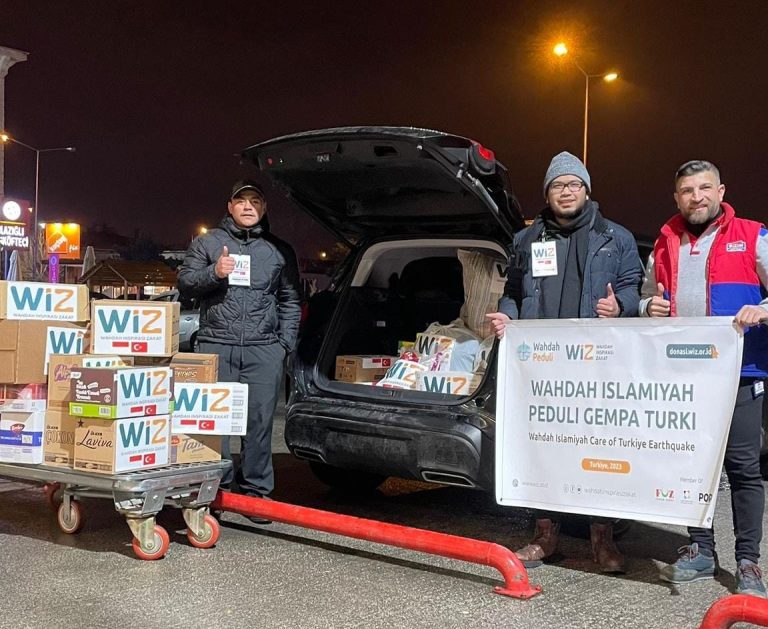 Wujud Kepedulian Sesama, Relawan WIZ Tempuh Jarak 900 KM Salurkan Bantuan Untuk Korban Gempa Turki