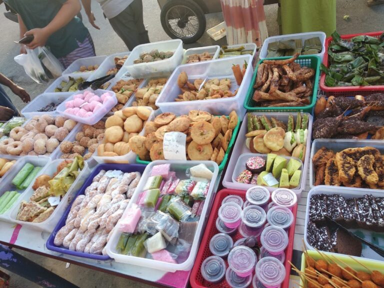 Jelang Ramadhan UMKM Menjamur, Pakar Ini Minta Pedagang Rasional dan Pahami Pasar