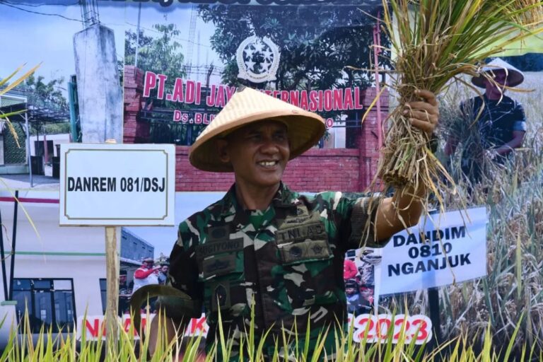 Panen Raya di Nganjuk, Danrem 081/DSJ Apresiasi Sinergitas dalam Memperkuat Ketahanan Pangan