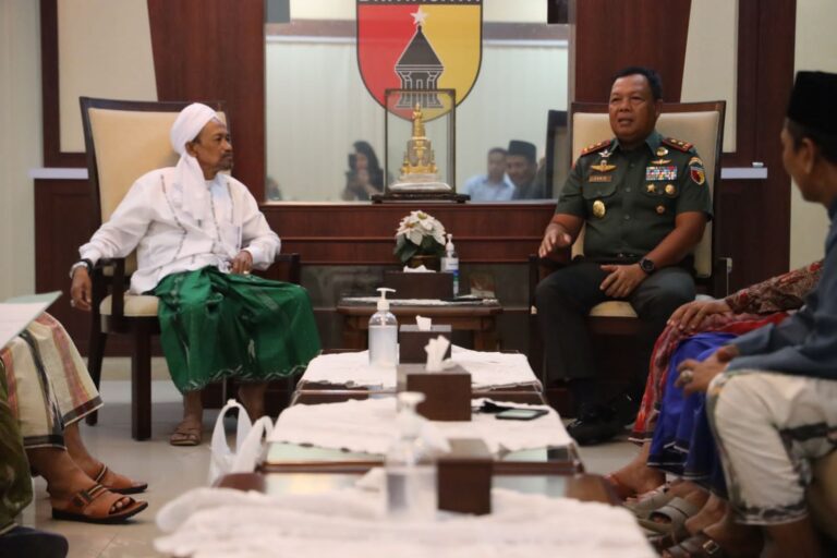 Menghadap Pangdam V/Brawijaya, Kyai dan Tokoh Madura Gagas Rumah Rehabilitasi Narkoba