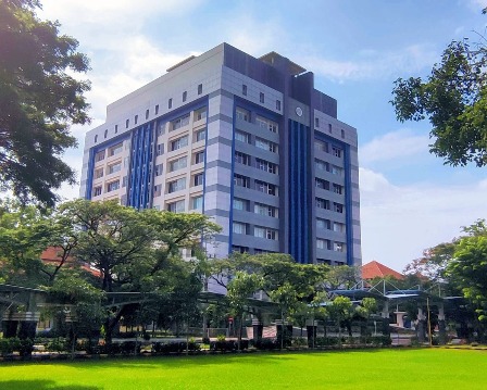 Farmasi Unair Duduki Peringkat Terbaik Se-Indonesia QS WUR by Subject 2023