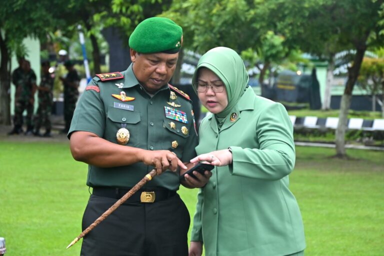 Kunjungi Kodim Ponorogo, Pangdam V/Brawijaya: Jaga Kerukunan Dan Keharmonisan Keluarga!