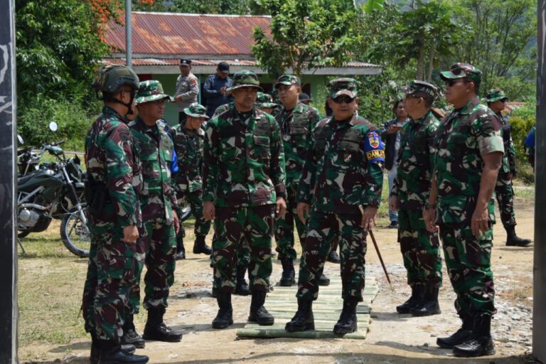Tinjau Latihan Perang Hutan Yonif 122/TS, Pangdam I/BB: Tidak Ada Prajurit Hebat, Adanya Prajurit Terlatih!