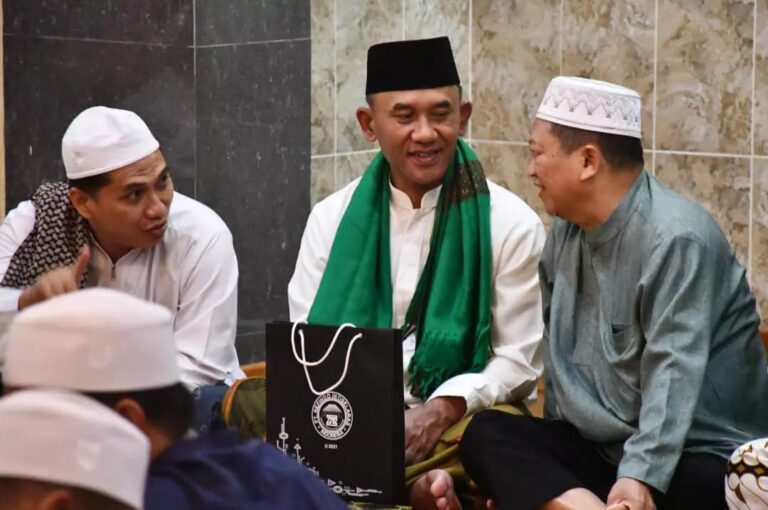 Ngarit Roso di PT Refindo Intiselaras Indonesia, Danrem 081/DSJ: Manfaatkan 10 Terakhir Ramadhan Kita Sebaik Mungkin!