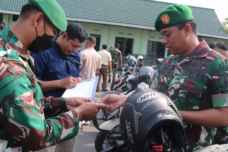 Hindari Laka Lalin Jelang Cuti Lebaran, Ratusan Kendaraan Anggota Korem 081/DSJ Diperiksa