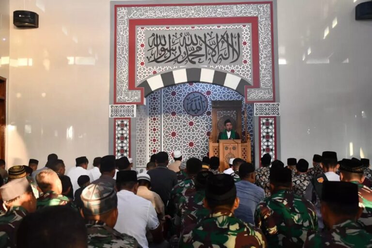 Korem 081/DSJ Gelar Salat Idul Fitri 1444 H/2023 M