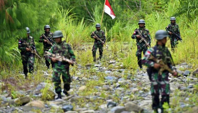 Catatan Untuk Presiden Joko Widodo: Tarik TNI, Uji Densus 88 Hadapi KKB!