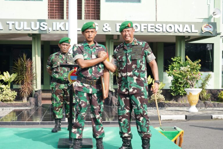 Serma Mohammad Riadi dan Lara Hati Anak-anak Pulau Buru Maluku