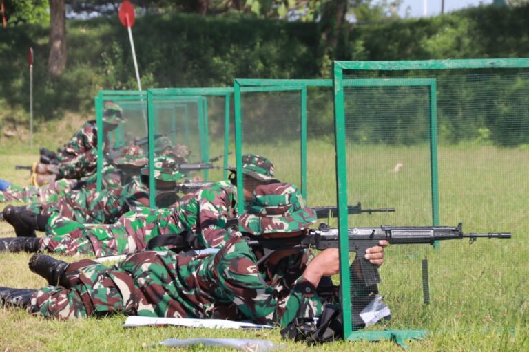 Dandim Sragen Tegaskan Bahwa Prajurit TNI Harus Ahli Menembak