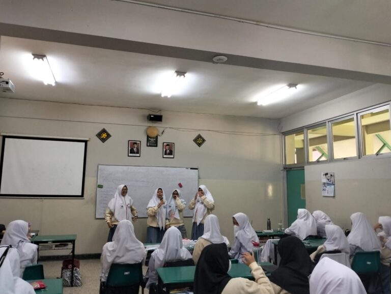 Mengenal Kelas Public Speaking SMA Al-Hikmah Surabaya, Lahirkan Kader-Kader Prestatif