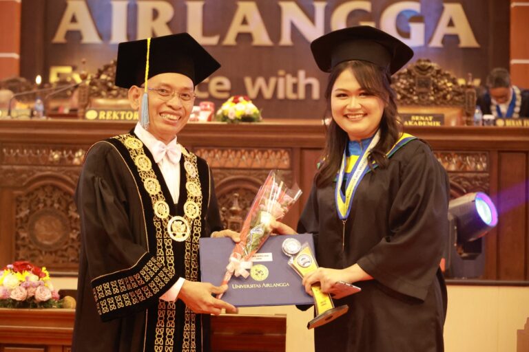 Diwisuda Hari Ini, Maria Aprilia Gani Jadi Doktor Termuda Berusia 24 Tahun