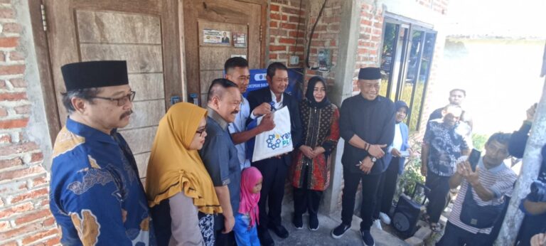 Berkat BPBL, Kini Ratusan Warga Ponorogo Dapat Nikmati Program Pasang Baru Listrik