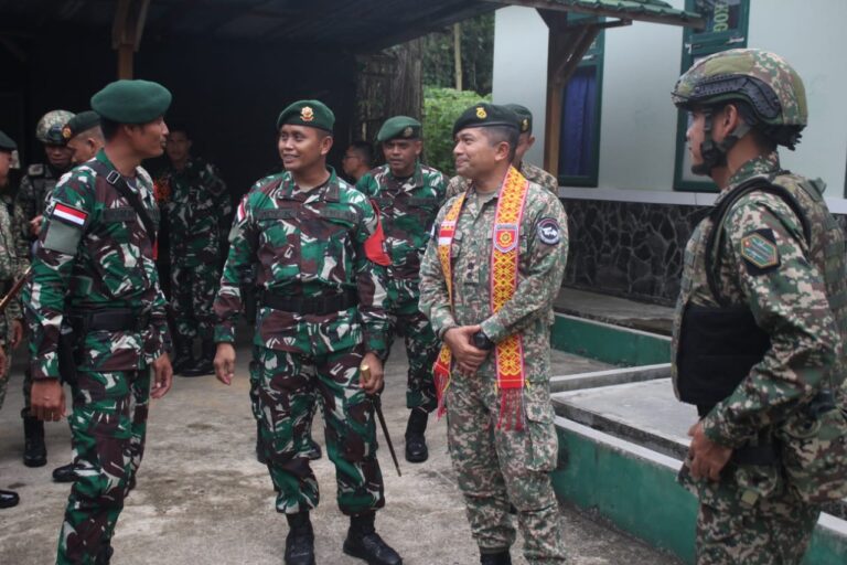 Kunjungi Makotis Satgas Pamtas, Tentara Diraja Malaysia: Silaturahmi Dan Penjajakan Kerjasama Perbatasan!