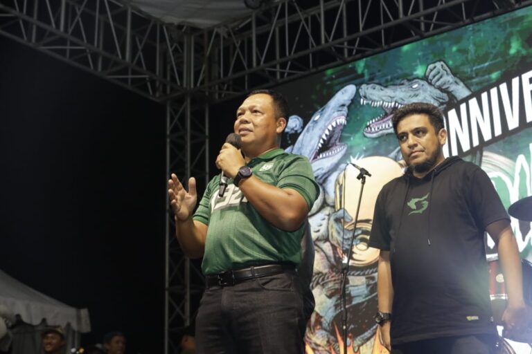 Rayakan HUT Bonek, “Bapak Bonek” Mayjen TNI Farid Makruf: Kalian Sekarang Jauh Lebih Tertib!