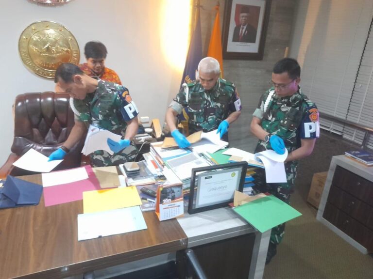 Geledah Kantor Basarnas, Kapuspen TNI: Ada 22 Penyidik Puspom TNI Dan 8 Penyidik KPK!