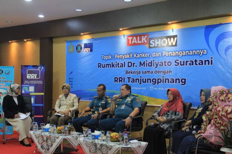 Kolaborasi Dengan RRI Tanjungpinang, Rumkital Dr Midiyato Suratani Gelar Talkshow Tentang Kanker dan Penanganannya