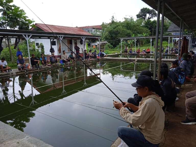Kolam Pemancingan Kang Ai, Destinasi Wisata Mancing Nyaman Nan Asri Di Selatan Bogor
