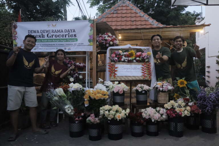 Toko Bunga Dewa Dewi Ramadaya, Persahabatan Para Remaja Yang Membawa Perubahan Ekonomi Bagi Petani