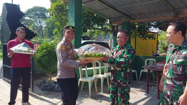 Dari Sukorejo, Polri Sampaikan Pesan Sinergitas Bersama TNI