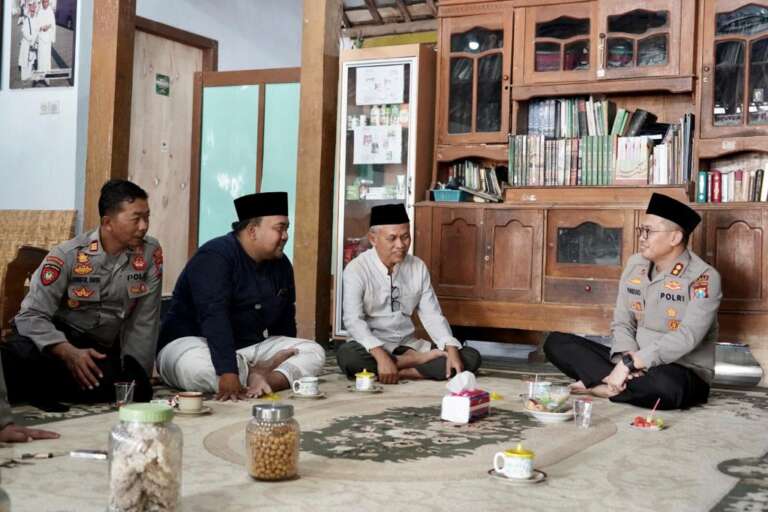 Kapolres Ponorogo Kunjungi Sejumlah Ponpes, Ada Apa?