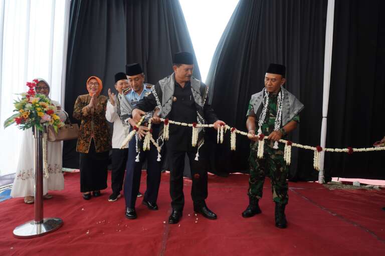 Resmikan Ma’had Aisyah Ummul Mukminin, Danrem 081/DSJ: Semoga Bisa Cetak Pemimpin Masa Depan Berakhlaqul Karimah!