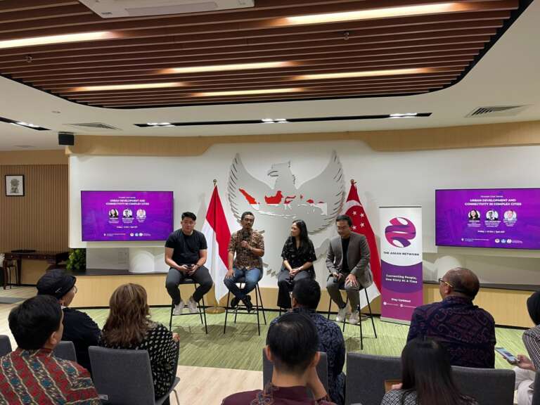 Diskusi Gayeng Di KBRI, Jaringan Muda ASEAN Bahas Interkoneksitas Jakarta dan Singapura