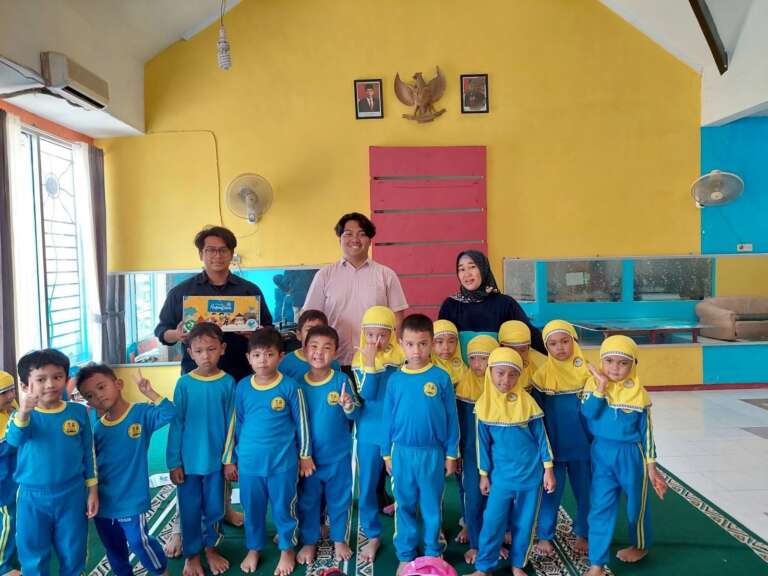 Mahasiswa Unair Ciptakan Permainan Jelajah Nusantara Sebagai Alternatif Permainan Anak Masa Kini