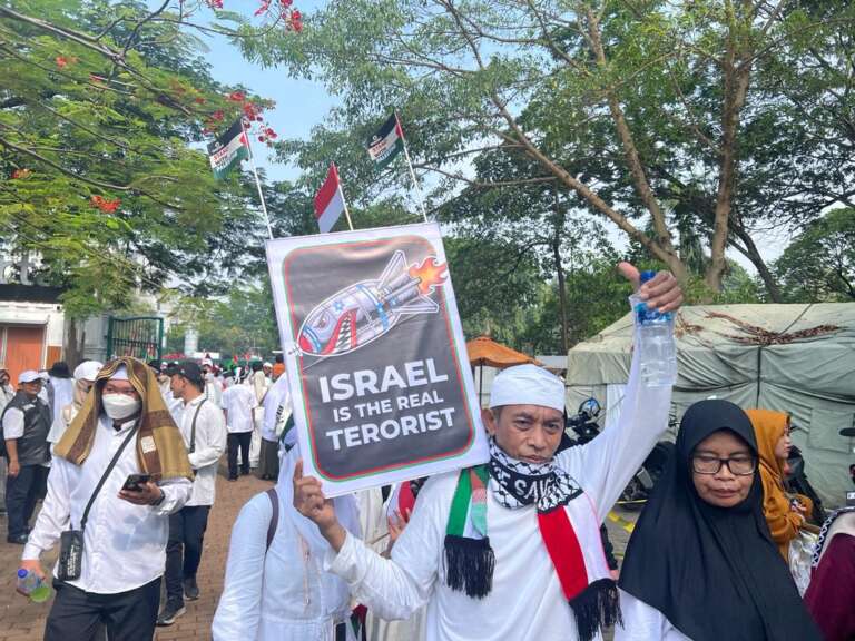 Ketua KSPSI: Buruh Indonesia dan Seluruh Dunia Boikot Pengiriman Barang ke Israel!