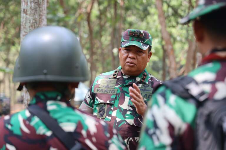 Kunker Ke Yonzipur 5/ABW, Pangdam V/Brawijaya: Dalam Bertugas Padukan Teknologi Modern Dan Teknik Tempur!