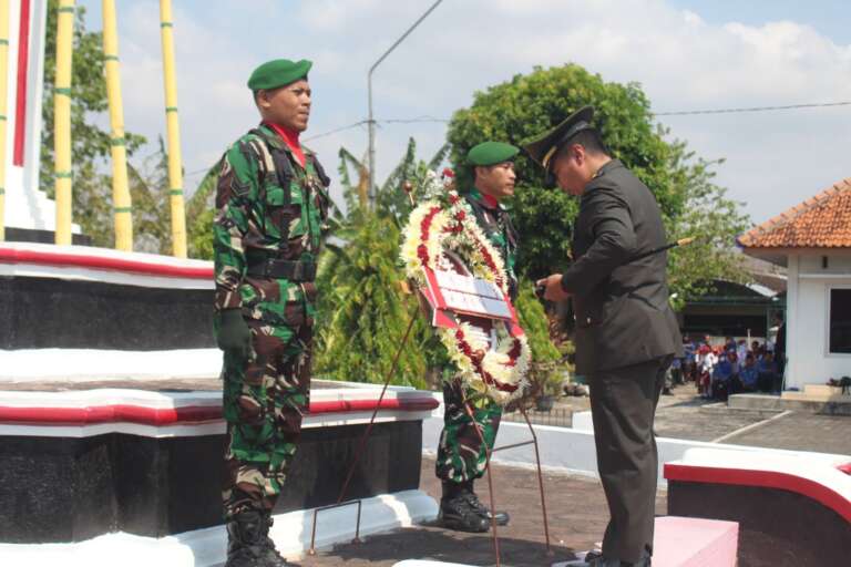 Pimpin Ziarah Nasional, Dandim Wonogiri AJak Generasi Mudah Teladani Semangat Para Pahlawan
