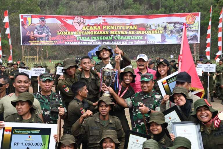 Lomba Ketangkasan Antar Menwa Berakhir, Pangdam V/Brawijaya Berikan Apresiasi Para Rektor