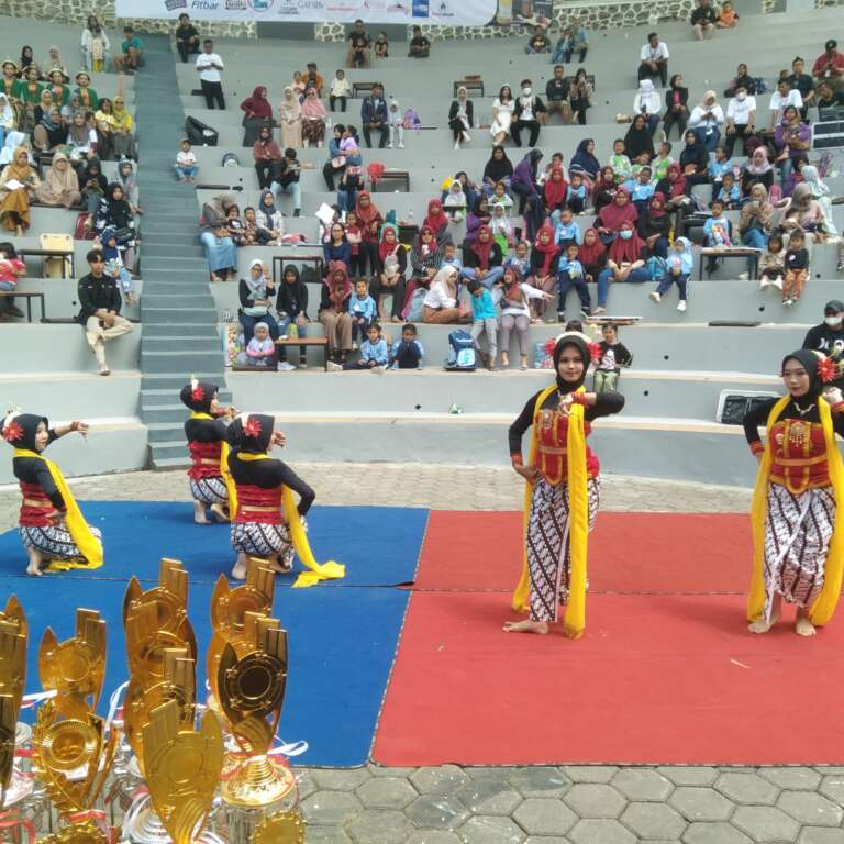Teropong Kota Bukit Bintang Pringsewu Baturaden Resmi Dibuka