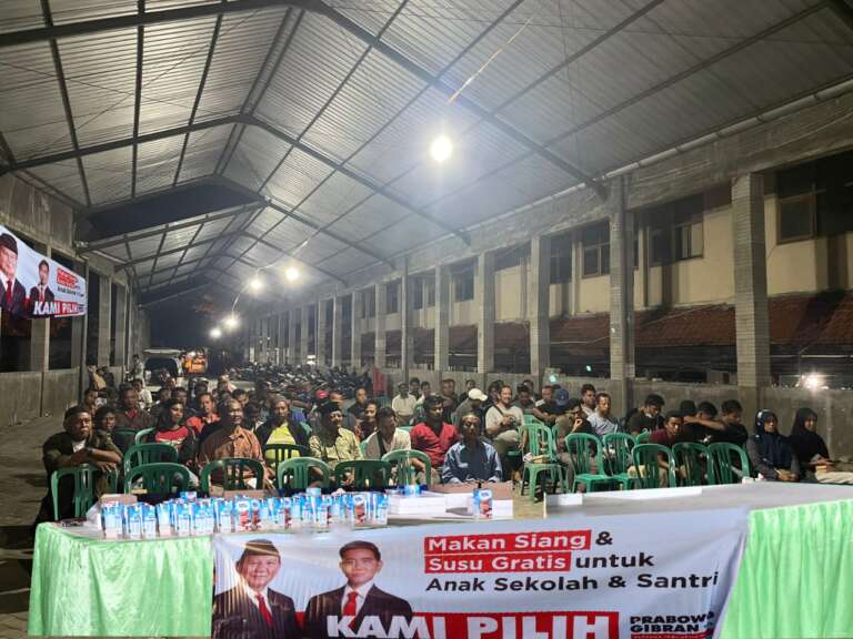 Dinilai Berpihak Pada Rakyat, Ratusan Warga Kota Ponorogo Deklarasi Dukung Prabowo-Gibran