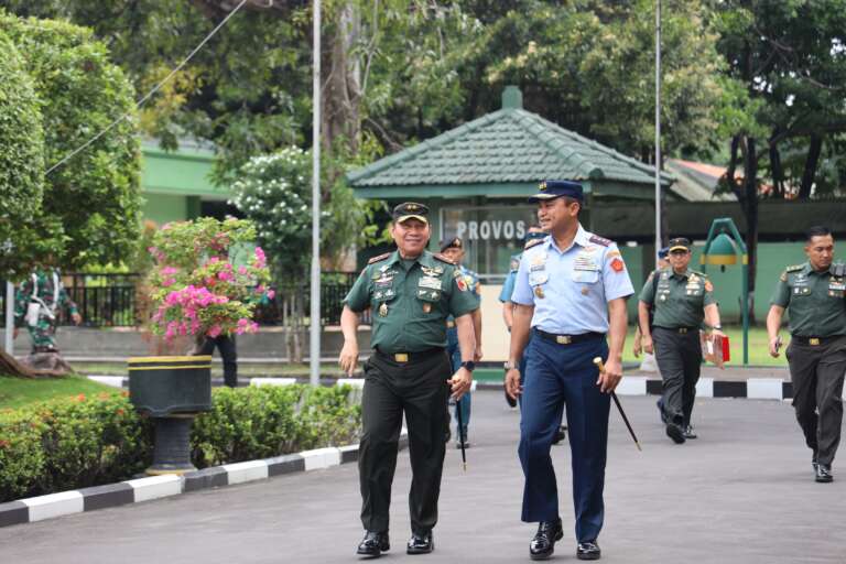 Sambut Kunker Pangkogabwilhan II, Pangdam V/Brawijaya: Sinergitas Ini Akan Kami Terus Rawat!