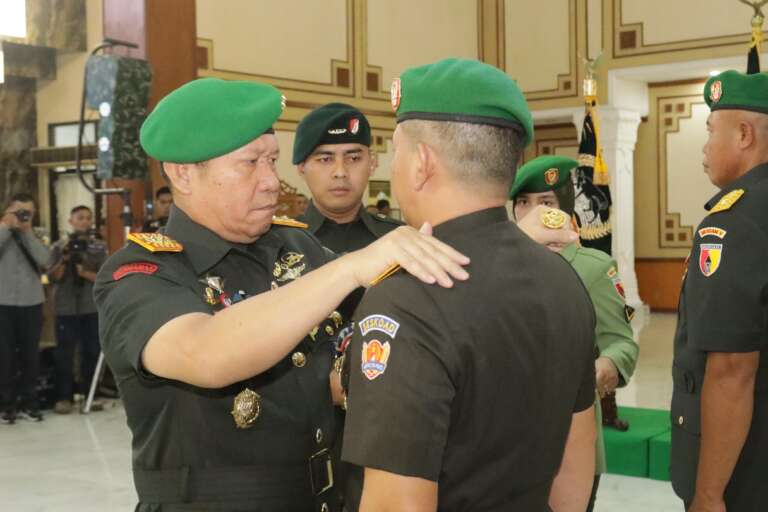 Pimpin Sertijab Sejumlah Pejabat Strategis, Pangdam Brawijaya: Segera Lakukan Gebrakan Demi Kemajuan Organisasi!