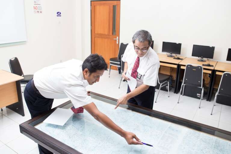 Mengenal Profesi Flight Operation Officer Dalam Dunia Penerbangan