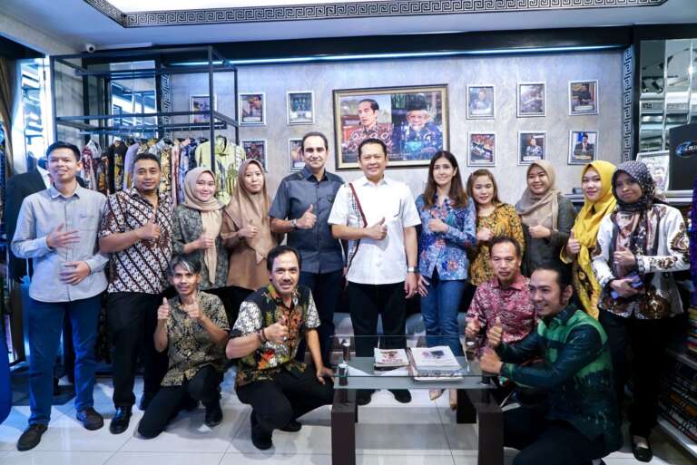 Ajak Lestarikan Batik, Bamsoet: Kewajiban Semua Elemen Bangsa!