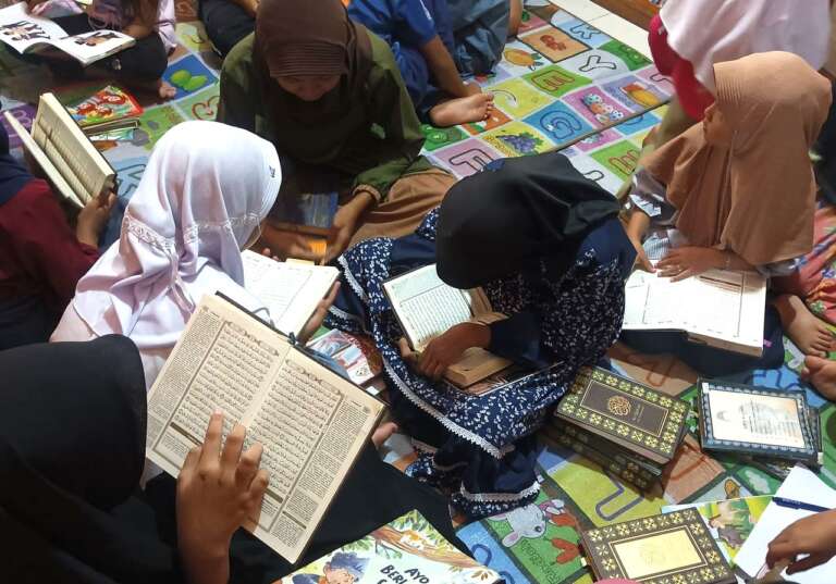 Ngabubu-Read di Taman Bacaan, Optimalkan Akhlak Anak-Anak